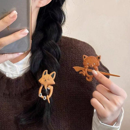 Cute Wooden Animal Brooch Knitted Sweater Scarf Accessories